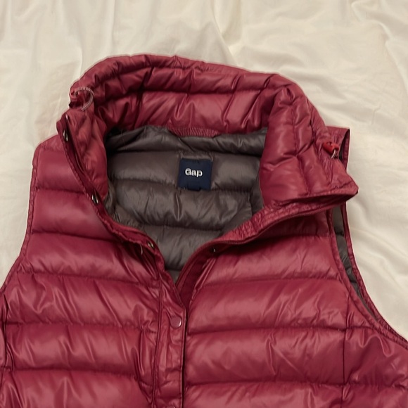 Gap puffer vest - Picture 2 of 7